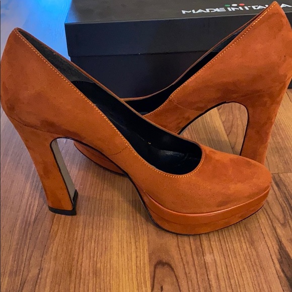 Made In Italia Heels - Picture 5 of 6